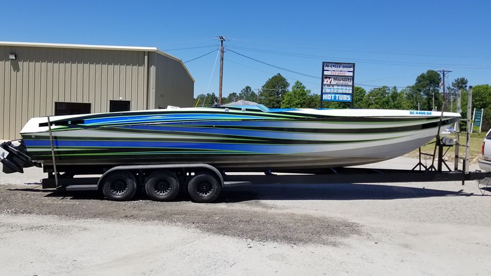 Chris-Craft 32ft Boat