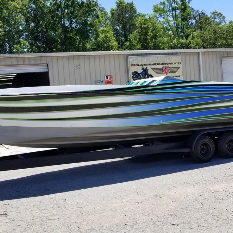 Chris-Craft 32ft Boat